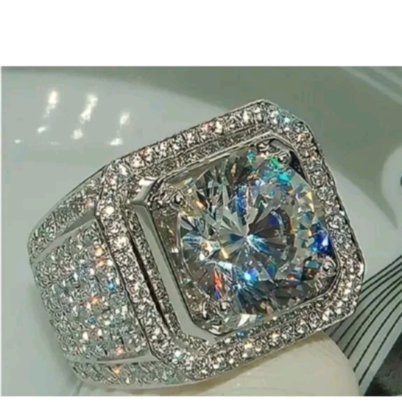 COPY - Men's iced out pinky ring  hip-hop Bustdown cz stones size7, 8,9,10 - Picture 3 of 4